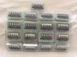 PECO N GAUGE JOB LOT OF 17x ESSO ( SILVER ) TANK WAGONS - Picture 1 of 2