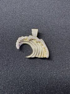 The GLD Shop WAVE Pendant 18k Gold Plated