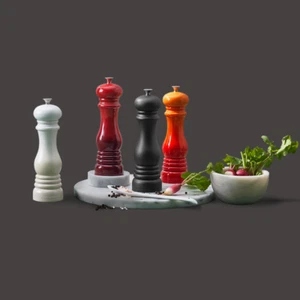 Le Creuset Salt & Pepper Mills - Picture 1 of 11