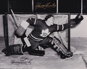 Harry Lumley Autographed Signed 8x10 Toronto Maple Leafs B&W Glove Save - Picture 1 of 1