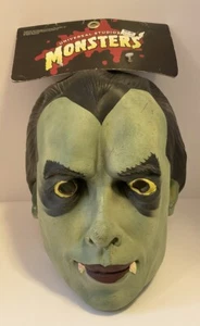 MASCHERA MOSTRI VINTAGE UNIVERSAL STUDIOS DRACULA BELA LUGOSI NOS 1997 RARA - Foto 1 di 9