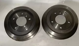2x BMW brake drum 8228008067 for BMW 3 Series E36 Compact 316 318 - Picture 1 of 4