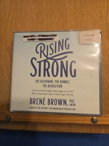 Rising Strong - Brene Brown Audiobook 7 Disc Unabr (JJ) - Foto 1 di 2