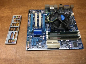 Gigabyte GA-H55M-UD2H LGA1156 scheda madre Intel H55 HDMI IDE SATA i3-530 8 GB-2x4 - Foto 1 di 9