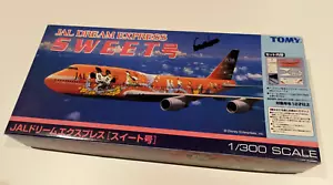 TOMY JAL Dream Express Sweet - B747 - 1/300 Scale - Disney Plastic Model Kit - Picture 1 of 4