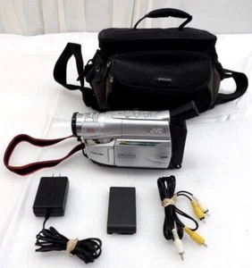 JVC Compact VHS Camcorder VHS C Model GR-AXM17U Tested A+ With Accessories - Picture 1 of 5