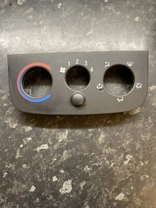 Vauxhall Corsa C Tigra Combo Heater Control Panel Surround 13686131 HZF005 - Picture 1 of 7