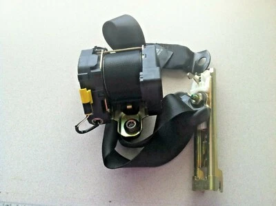 1998-2003 MERCEDES-BENZ ML320 ML430 ~ LEFT REAR SEAT BELT - Image 1 of 4