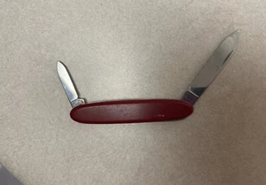 Victorinox Switzerland 2 Bladed Pocket knife - Picture 1 of 6