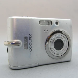 Nikon Digital Camera Coolpix L10 5.0MP Silver Tested - Picture 1 of 8