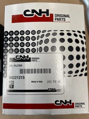 84221215 Case IH Oil Filter - Image 1 of 3