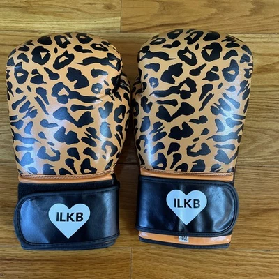 Guantes de Boxeo ILKB I Love Kickboxing Negros 18oz ~ Entrenamiento Sparring Foto 1 de 4