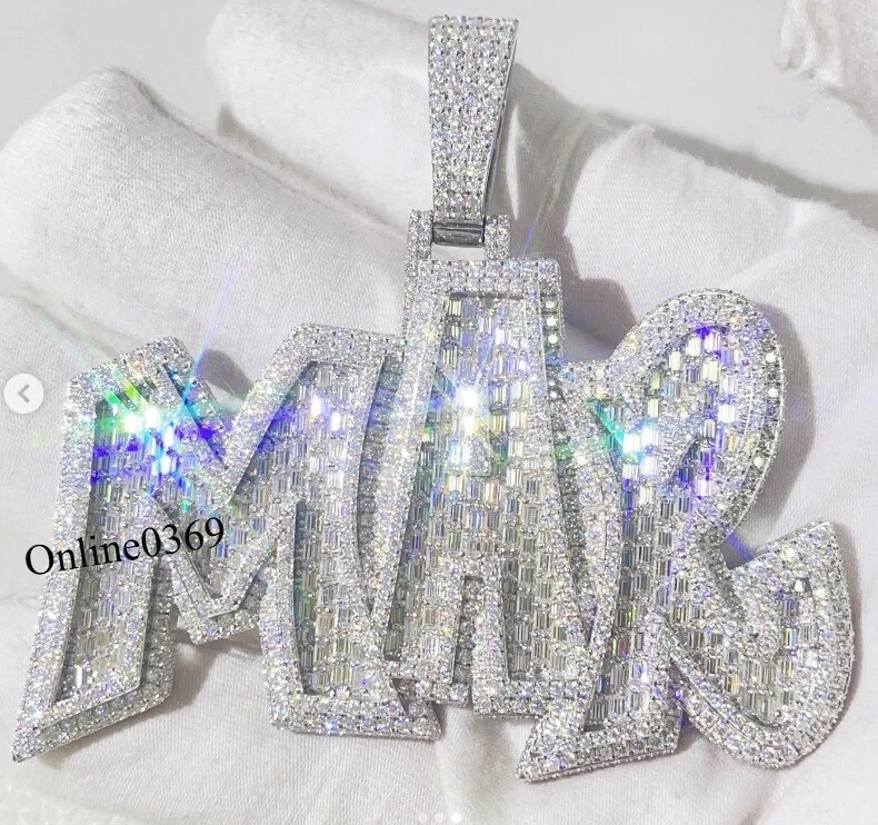 Colgante de plata 925 con placa de identificación personalizada de moissanita real redonda y baguette para hombre Foto 1 de 4