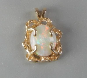 14K Solid Gold Pendant Colorful Natural Opal Brutalist Setting 1.6 Grams - Imagen 1 de 6