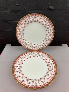 2 x Spode Fleur De Lys Red Y7481 Scalloped Dinner Plates Plate 27.5 cm Wide Set - Picture 1 of 7