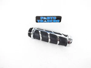 Kuryakyn Right Kinetic Replacement Grip 6352 Chrome 2008-2023 Harley Davidson - Picture 1 of 4