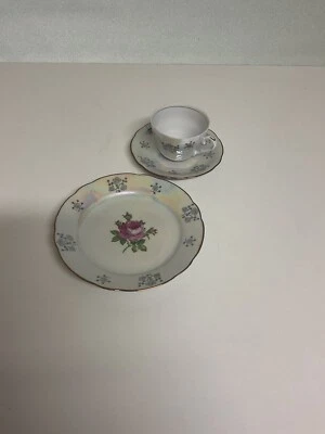 3 teiliges Sammeltasse Gedeck Kahla Porzellan Perlmutt Blumendekor Goldrand - Bild 1 von 4