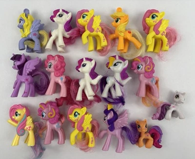 Lote de 17 juguetes Happy Meal varios McDonald's My Little Pony G4 2011-2016 Foto 1 de 4