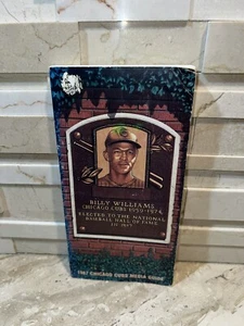 1987 Chicago Cubs Baseball Media Guide Billy Williams - Picture 1 of 4