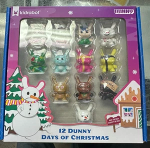 Kidrobot - Set 12 minifigure Dunny Days of Christmas 1,5" nuove con scatola - Foto 1 di 1