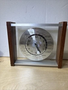 Vintage Verichron GMT World Quartz Mantel Clock w/Red Airplane Second Hand - Picture 1 of 10