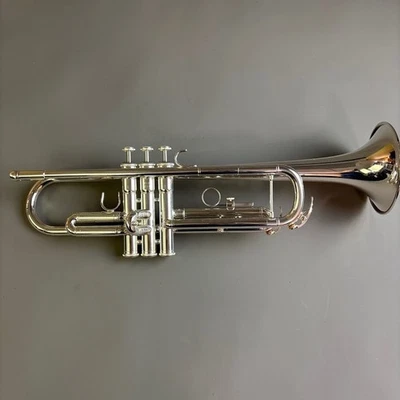 YAMAHA YTR-3335S Bb Trumpet Yellow brass bell Operation confirmed w/ Mouthpiece - Image 1 of 4