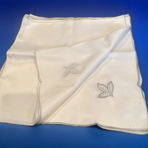 Vtg Napkins 12 Cream W/ Gray-ish Green Corner Embroidered Leaves Hand Embr - Picture 1 of 2