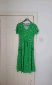 Vestido de Verano Studio Estampado Floral Corto SL- Cuello en V Con Bolsillos Verde Talla UK8-10 - Imagen 1 de 10