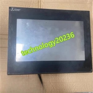 1PC Gebraucht Mitsubishi 10-inch touch screen GS2110-WTBD #YY - Picture 1 of 3