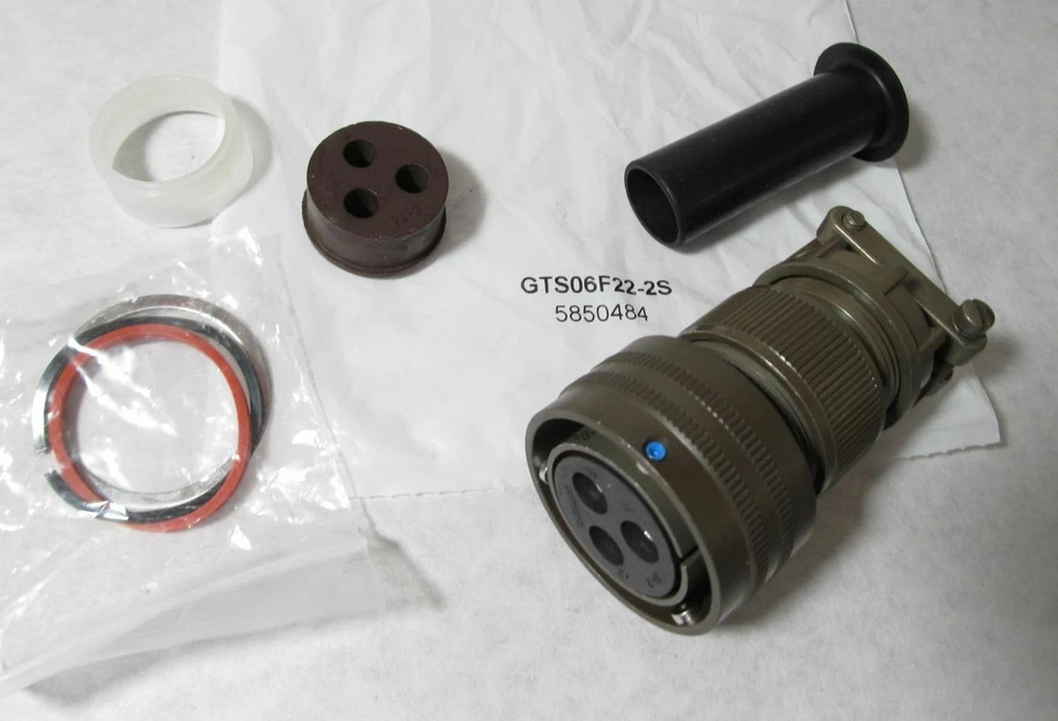 NEW AMPHENOL GTS06F22-2S 3-PIN STRAIGHT CIRCULAR CONNECTOR SKT FEMALE MIL-C-5015 - Image 1 of 3