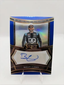 Panini Select 2025 - Bayley Currey/99 - Blue Prizm - automático #S-BCY - Imagen 1 de 2