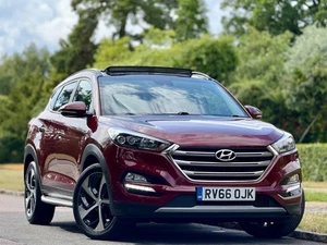 2017 Hyundai TUCSON 1.7 CRDi Blue Drive Premium SE DCT Euro 6 (s/s) 5dr ESTATE D - Picture 1 of 24
