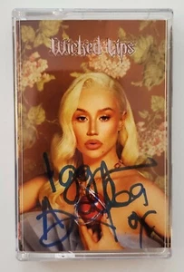 Iggy Azalea Signed Wicked Lips Cassette Pop Singer Rapper Lola The Girls RAD - Picture 1 of 1
