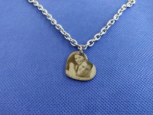 Bracciale con ciondolo personalizzato con foto in acciaio 316L NICHEL FREE - Imagen 1 de 3