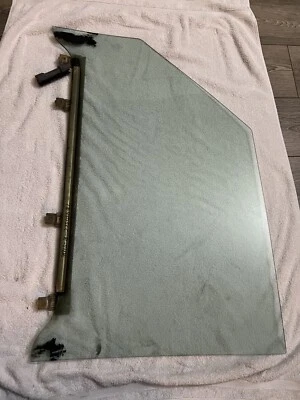 73-81 Mercedes R107 Coupe 450SLC 380SLC vidro frontal direito porta janela fabricante de equipamento original - Imagem 1 de 4