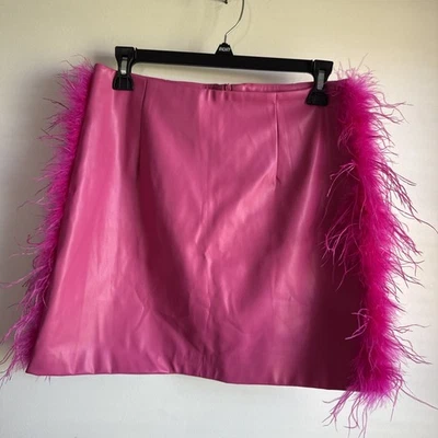 Minifalda vegana de cuero rosa oscuro Nastygal ribete de plumas rosa talla 6 Foto 1 de 4