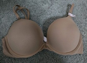 NWT Victorias Secret Bombshell Tshirt Nude Add 2 Cups Padded Push Up Bra 34C