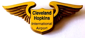 Cleveland Hopkins Aeropuerto Internacional Junior Piloto Kiddie Wing, Pin Back - Imagen 1 de 2