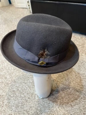 STACY ADAMS Model SAW563-STL 100% Wool Gray Fedora Hat Lined Sweatband Medium - Image 1 of 4