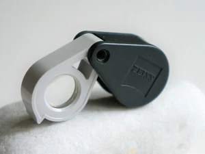 ZEISS Klapplupe Einschlaglupe 10 x , Aplanatisch mit Original Verpackung - Bild 1 von 12
