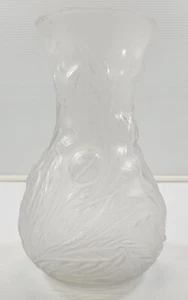 *Z2) Vintage Large Teardrop Frosted Floral Glass Flower Vase 10.5 - Picture 1 of 11
