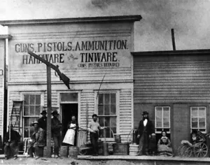 Foto Vintage "Frontier Tools & Firearms - Dodge City 1872 Photo Archive" - Bild 1 von 1