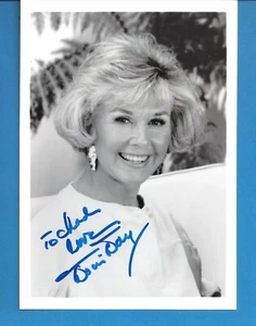 Doris Day Actress Original Signed Photo Autograph - Picture 1 of 1