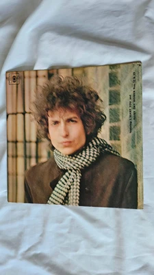 Bob Dylan – BLONDE ON BLONDE 12-inch Double Vinyl LP  CBS 66012 MINT MINUS Cond. - Image 1 of 4