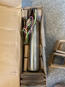 Franklin Electric 2343162604G 230V 2.2kW 3 Phase 4" Submersible Well Pump Motor - Picture 1 of 6