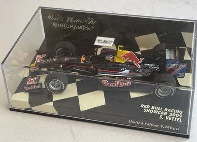 Vettel Red Bull Racing model F1 Showcar 2009 GP Sebastian 1:43 Minichamps 090085 - Image 1 of 4