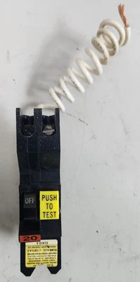 😎 FEDERAL PACIFIC 20 AMP GFCI CIRCUIT BREAKER 120 VAC 1 POLE NA120GF - Image 1 of 4
