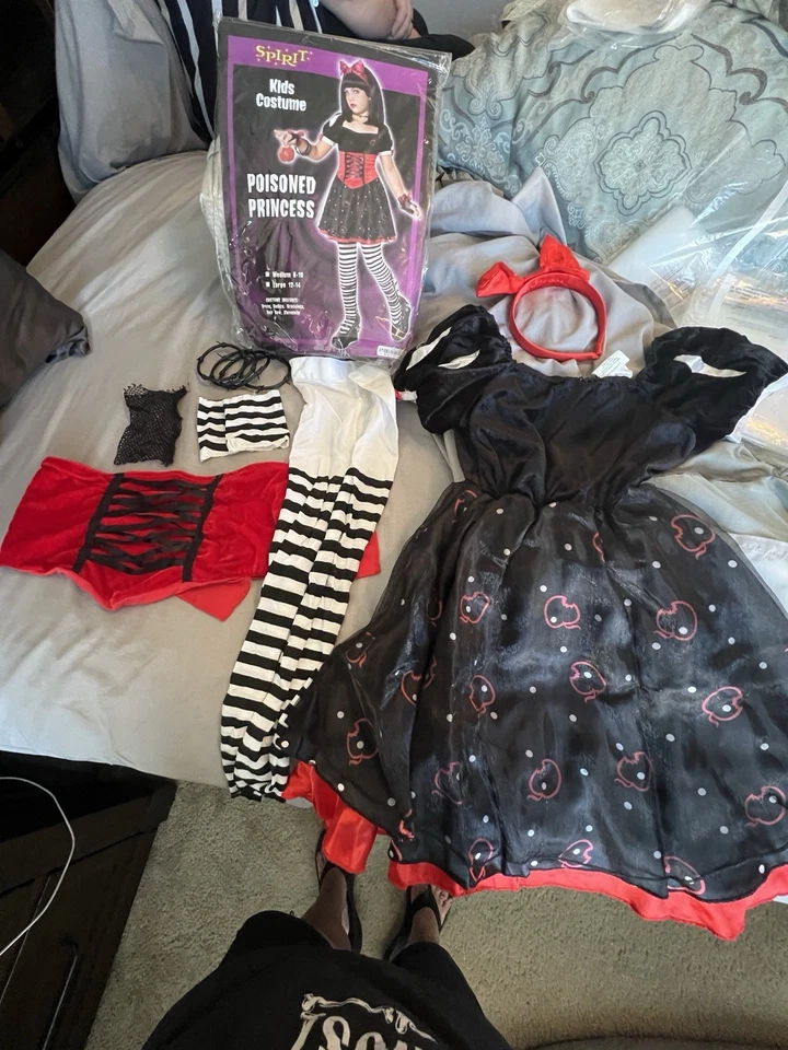 Disfraz de princesa envenenada para niñas Halloween talla mediana 8-10 falta un guante Foto 1 de 4