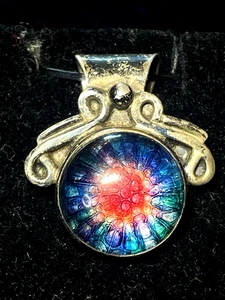STERLINGSILBER ANHÄNGER BUNTES GLAS IRISIERENDES MUSTER KUNSTGLAS - Bild 1 von 10
