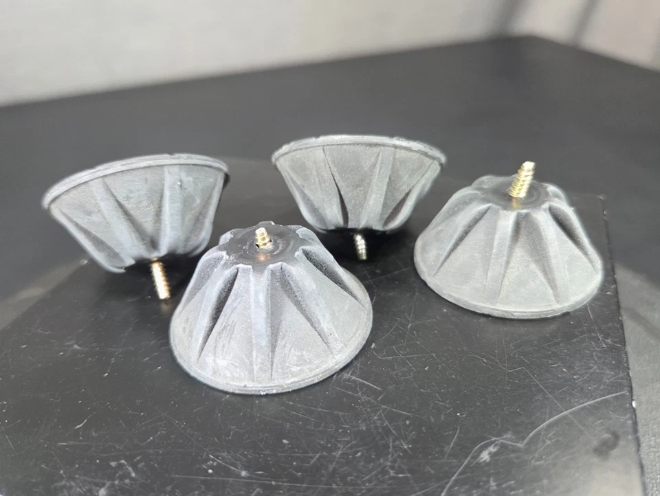 Tocadiscos vintage Mitsubishi DP-12 pies de goma (cantidad 4) ¡envío rápido!💨✅ Foto 1 de 4